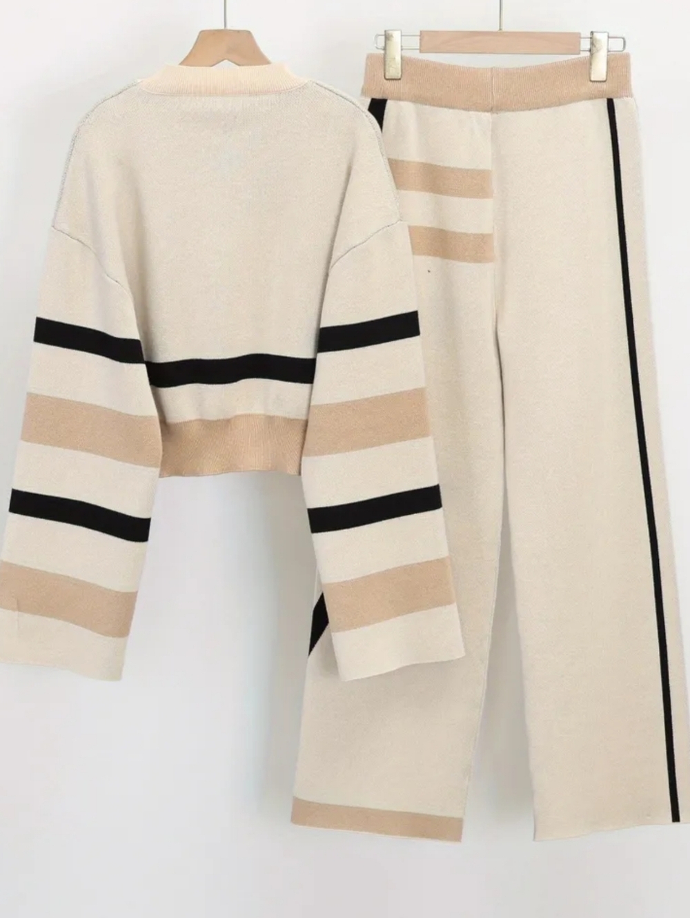 Everyday Plaid Set: Round-Neck Sweater with Shoulder Panels and Loose Plaid Trou - Picture 4 of 5